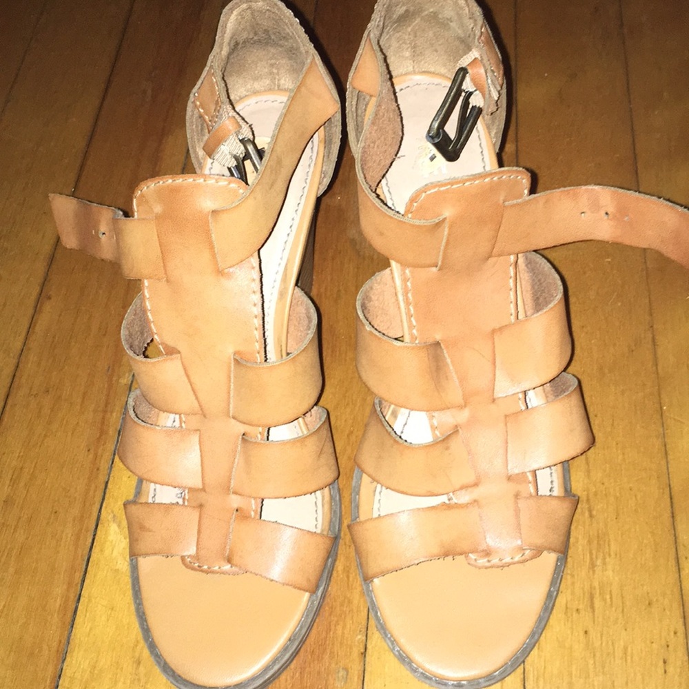 Tan strapped sandals